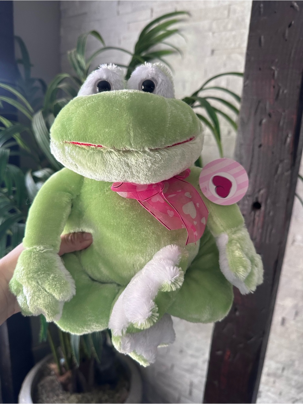 BEST MADE LIMITED Y2K Green Plush Frog with Pink Heart Bow 12” New with Tags